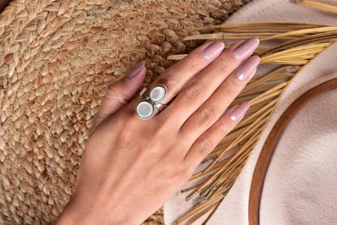 Handmade White Mother of Pearl 925 Sterling Silver Crawler Ring