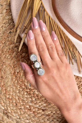 Handmade White Mother of Pearl 925 Sterling Silver Crawler Ring