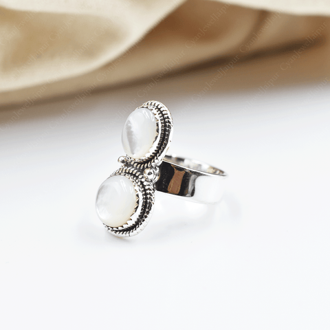 Handmade White Mother of Pearl 925 Sterling Silver Crawler Ring
